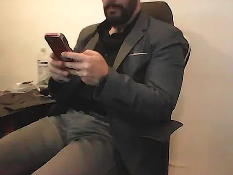 Yorel1109- Show in webcam