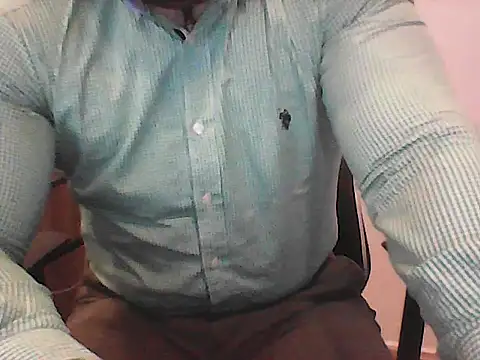 Yorel1109- Show in webcam