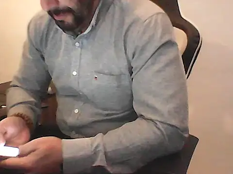 Yorel1109- Show in webcam