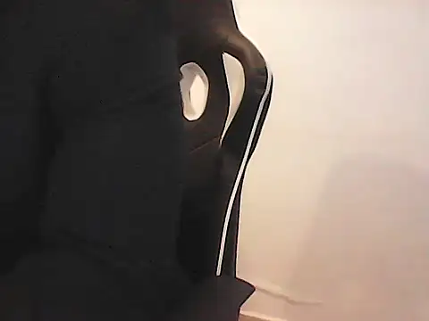 Yorel1109- Show in webcam