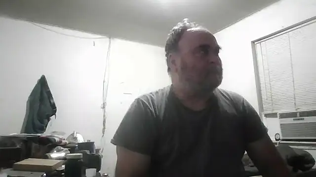 jamestexas Show in webcam
