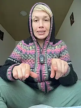 Chat +18 de MARILYNKOVANOVA ao vivo