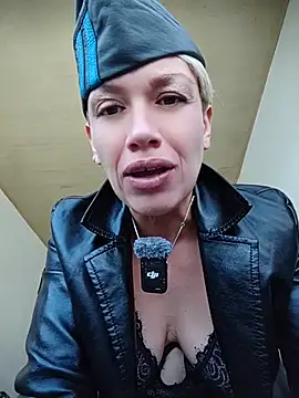 MARILYNKOVANOVA's Live XXX Chat