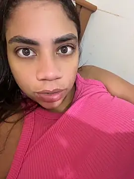 Chatroom XXX en direct de Morenacarioca3