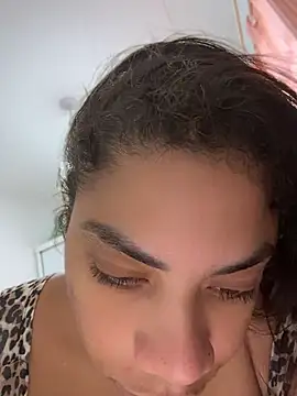Chatroom XXX en direct de Morenacarioca3
