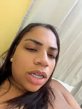 Chat +18 de Morenacarioca3 ao vivo