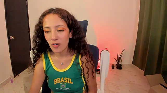 Lucia_Fuster webcam show