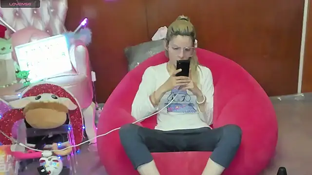 Chat XXX en directo de Skinygirl