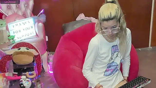 โชว์เว็บแคมของ Skinygirl
