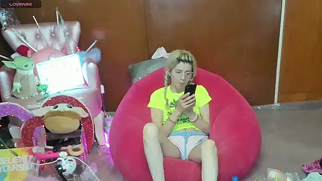 Živý XXX chat Skinygirl