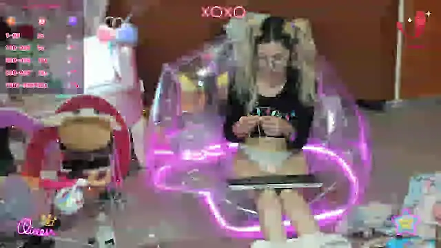 Skinygirl's Webcam Show
