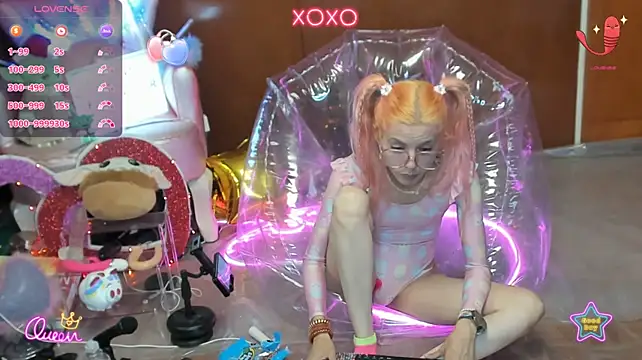 Skinygirl's Webcam Show