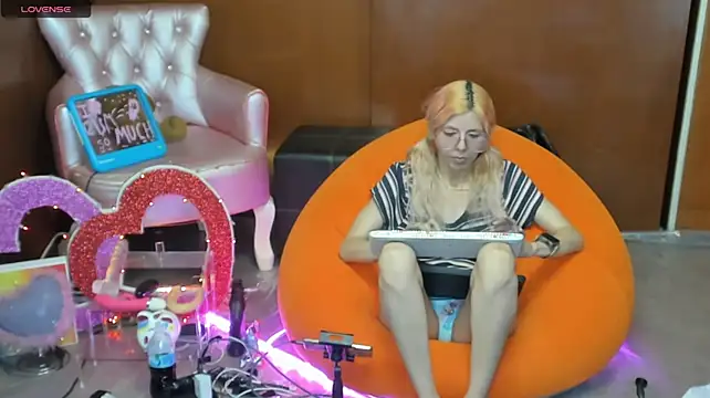 โชว์เว็บแคมของ Skinygirl