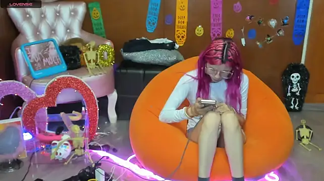 แชท XXX สดของ Skinygirl