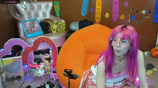 แชท XXX สดของ Skinygirl