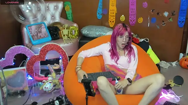 Онлайн чат XXX Skinygirl
