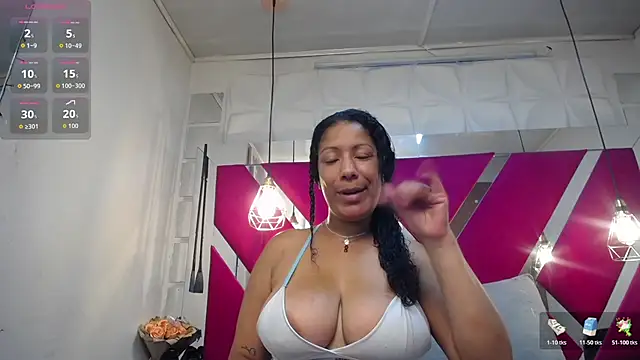 دردشة SalmaTits الجنسية المباشرة