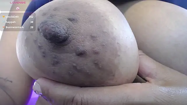 Show de SalmaTits na webcam