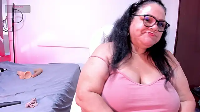 mommy_cute's Webcam Show