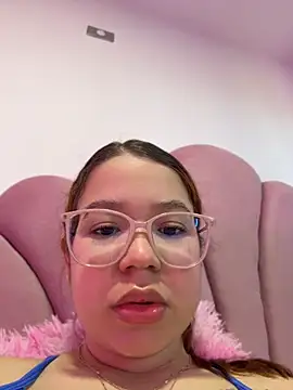 Онлайн чат XXX Lucyklein2022