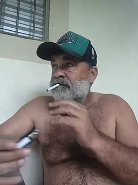 Peludo173317's Webcam Show