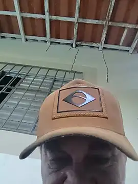 Show modela Peludo173317 na web-kameri