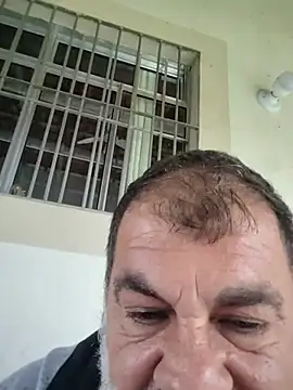 Peludo173317's Webcam Show