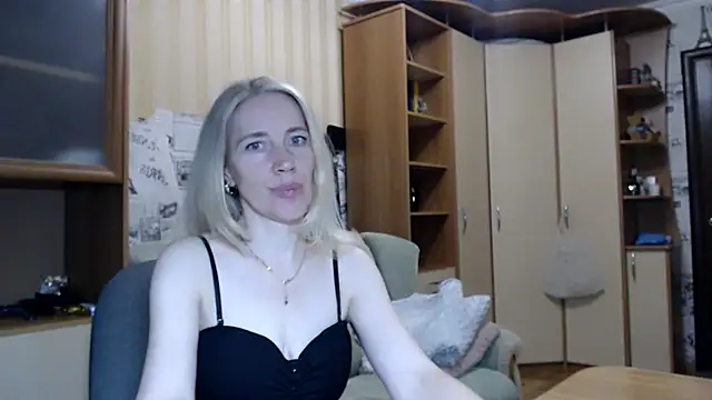 Javelinka Chat XXX in diretta