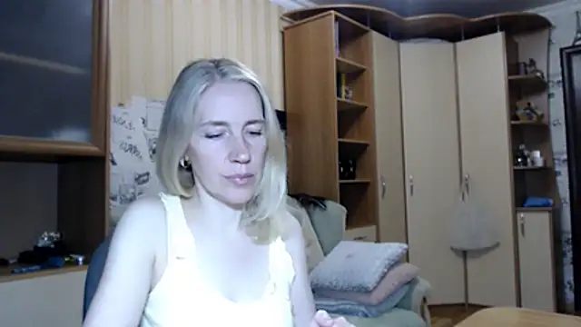 Javelinka's Webcam Show