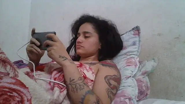 XXX chat uživo modela girl_tits