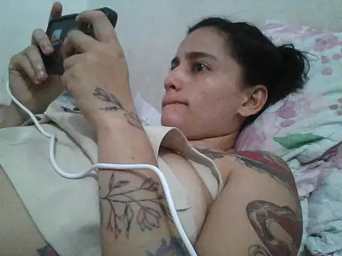 girl_tits 现场XXX聊天
