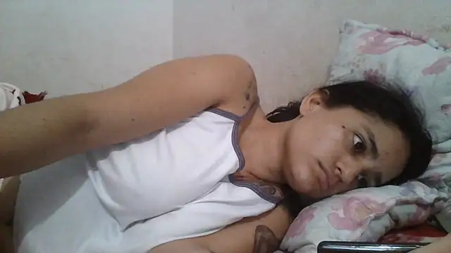 girl_tits' Live XXX Chat
