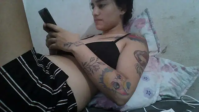 girl_tits Chat XXX in diretta
