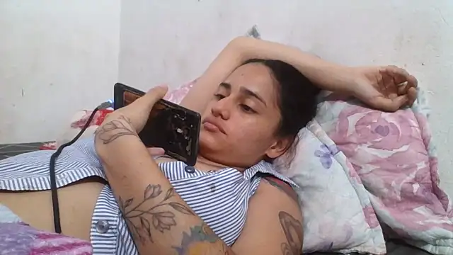 girl_tits' Live XXX Chat