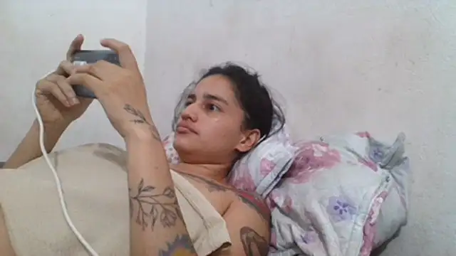 צ'אט XXX בשידור חי של girl_tits