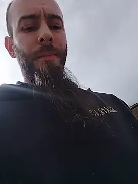 JohnnyFaster: διαδικτυακό σόου στην κάμερα