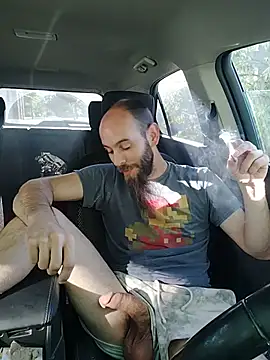 JohnnyFaster Show in webcam