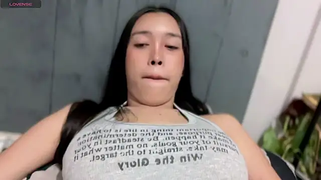 wiggle_nibble Webcam-Show