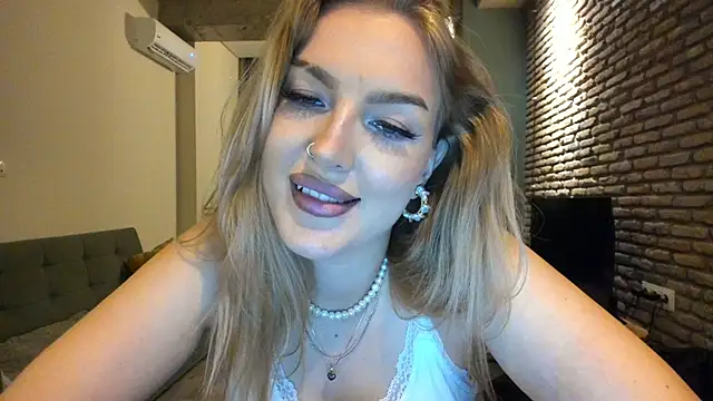 Chat +18 de fifteenpoem ao vivo