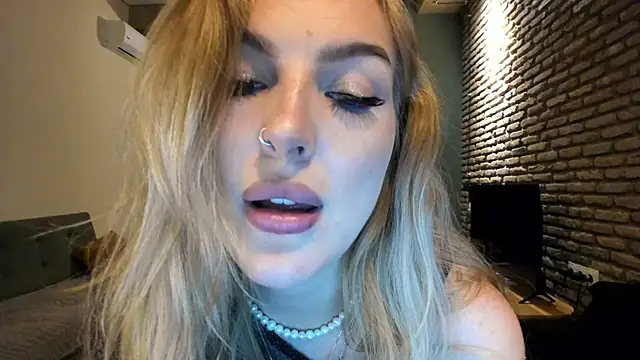 fifteenpoem – Live XXX-chat