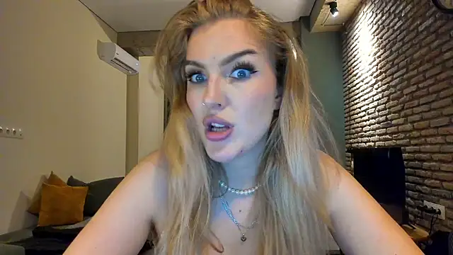 fifteenpoem's Live XXX Chat