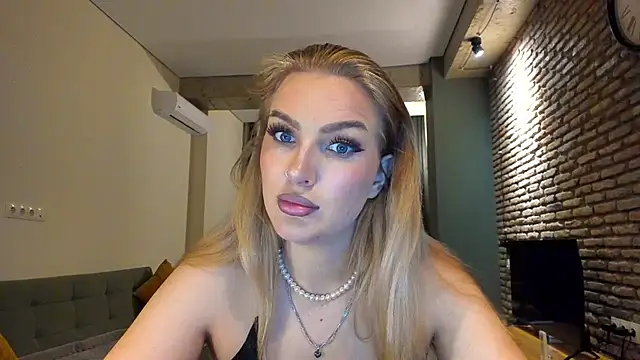 fifteenpoem Chat XXX live
