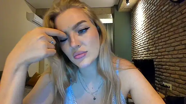 fifteenpoemn Live XXX chat