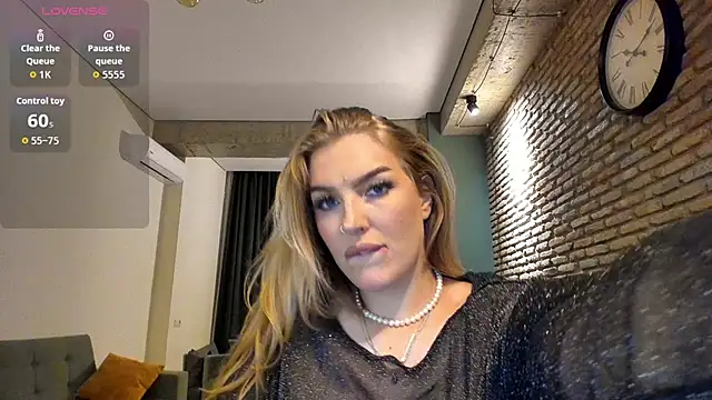 fifteenpoem Live XXX-Chat