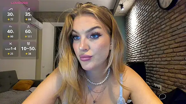 fifteenpoem Adlı Modelin Canlı XXX Sohbeti