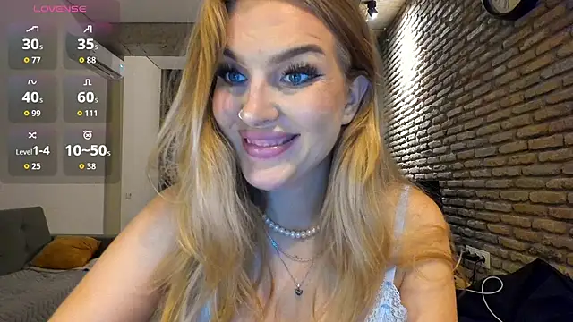fifteenpoem's Live XXX Chat