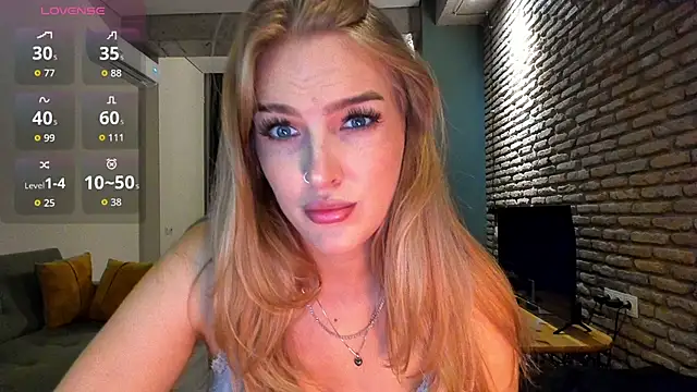fifteenpoemn Live XXX chat