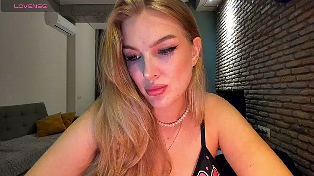 fifteenpoem Chat XXX in diretta