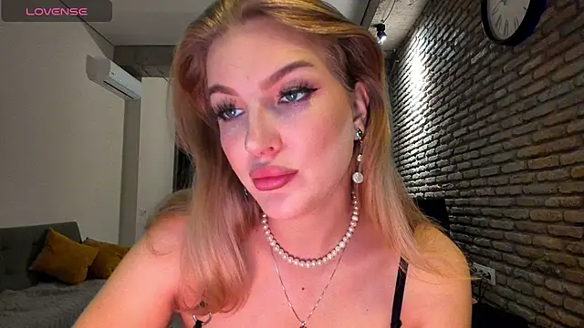 Chat +18 de fifteenpoem ao vivo