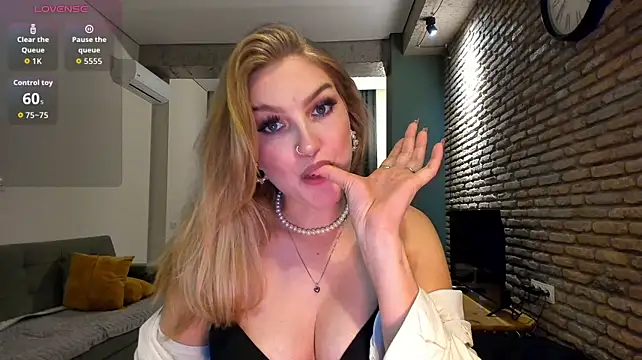 fifteenpoem Chat XXX in diretta